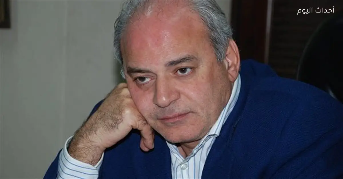 زاهي حواس ينعى الناقد سمير غريب