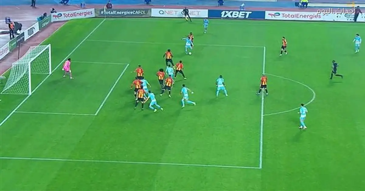 شوبير يتألق والشوط الأول ينتهي بالتعادل السلبي بين الأهلي والترجي