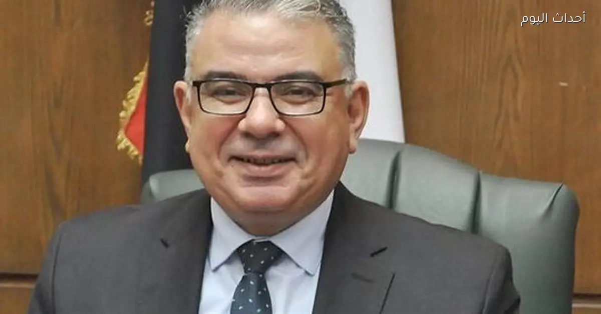 طلاب تجارة عين شمس متجهين لبرامج التكنولوجيا الحديثة لمواكبة سوق العمل