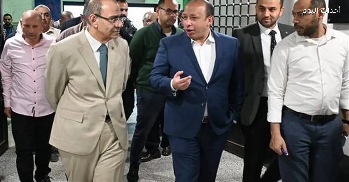 عميد طب قصر العيني يزور مستشفى الطوارئ علشان يتأكد إنه جاهز لاستقبال المرضى في عيد الفطر
