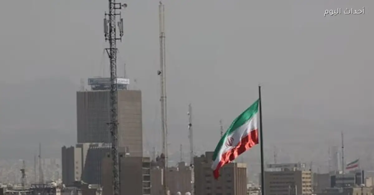 مؤرخ صيني يتوقع فوز ترامب وخسارة أمريكا في الحرب ضد إيران