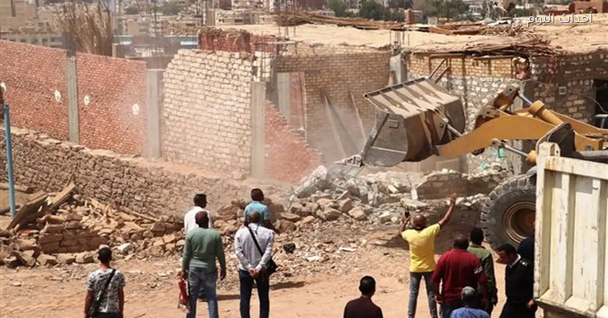 محافظ أسوان يؤكد على إزالة التعديات ومواجهة المخالفات فوراً