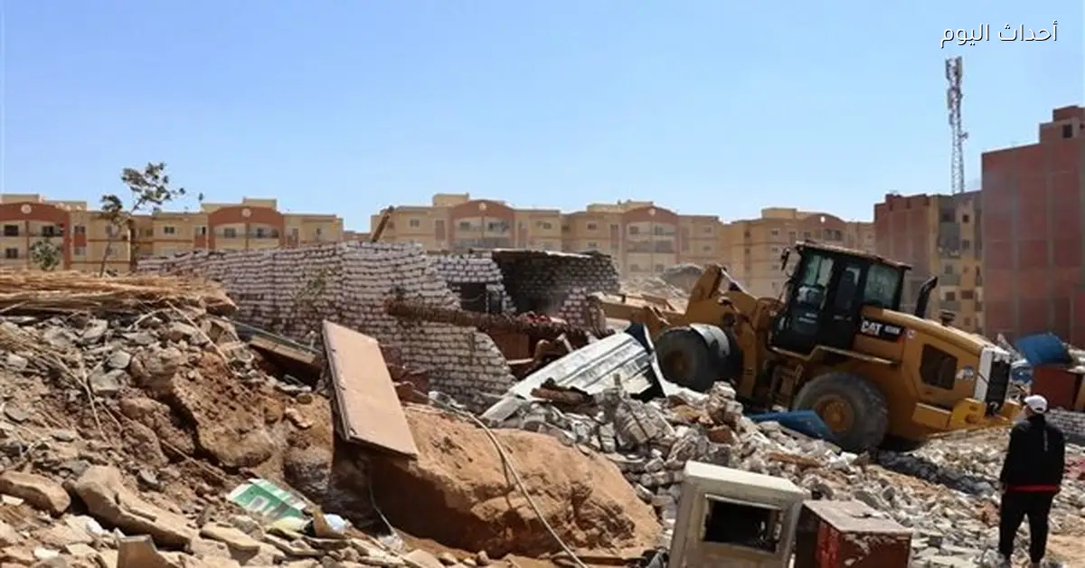 محافظ أسوان يوجه بتحرير محاضر للنيابة العسكرية ضد مخالفات البناء