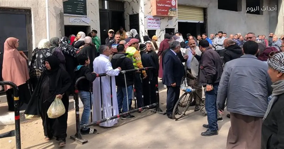 محافظ الدقهلية يزور المخبز الكبير لمتابعة توزيع الخبز