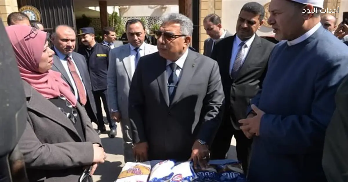 محافظ الدقهلية يوزع دفعة جديدة من سلات الغذاء