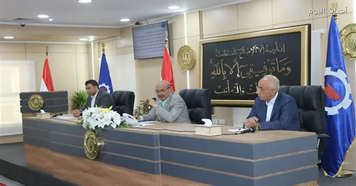 محافظ السويس يناقش استعدادات عيد الفطر المبارك