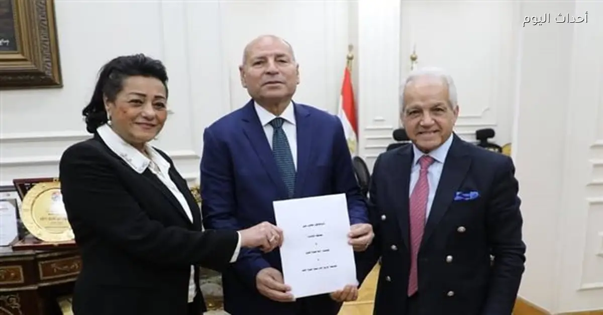 محافظ القاهرة يوقع بروتوكول لاستغلال زراعة أسطح المنازل