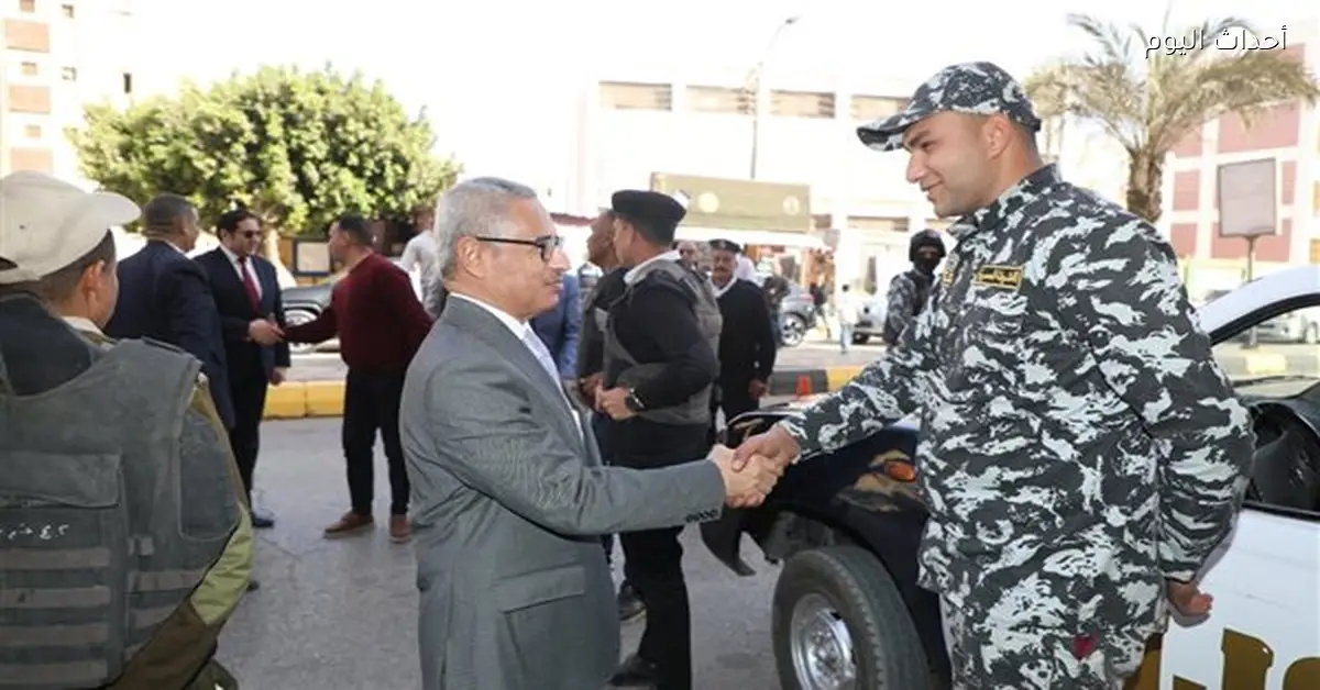 محافظ بني سويف يتفقد تمركزاً أمنياً خلال عيد الفطر