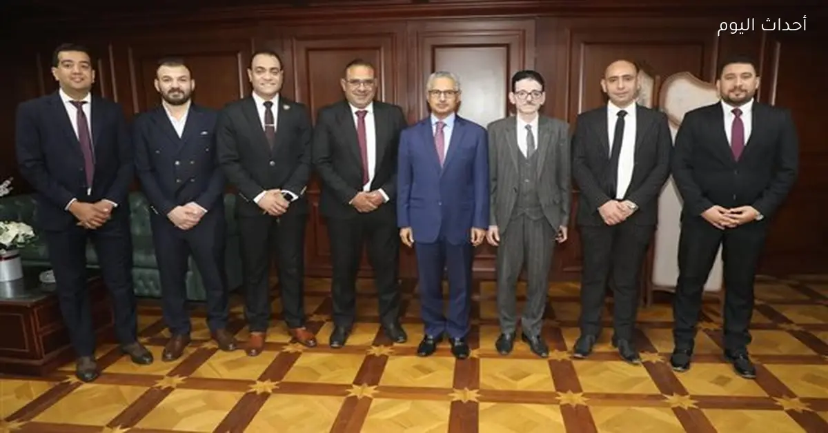 محافظ بني سويف يلتقي وفود النقابات والأحزاب لتهنئته بالمنصب