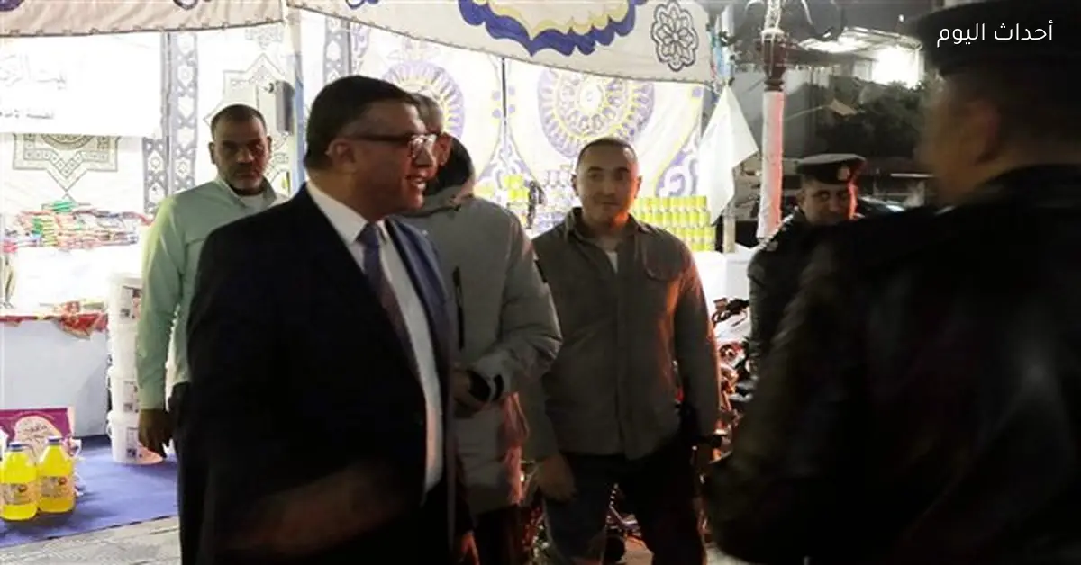 محافظ قنا يراقب تنفيذ مواعيد غلق المحال العامة