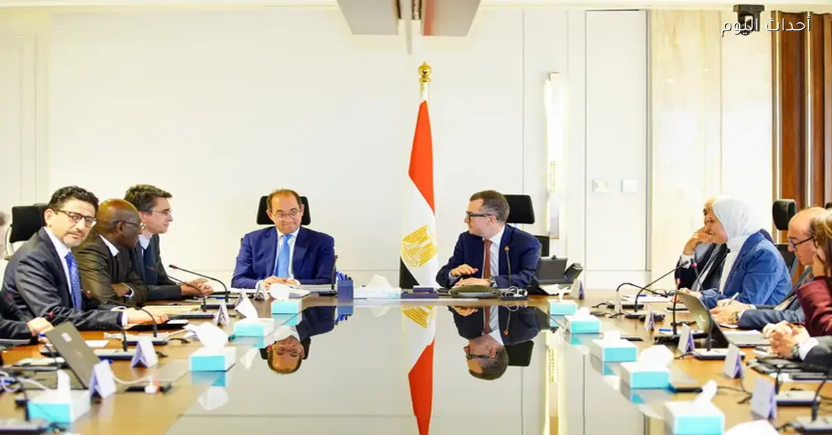 مصر تتعاون مع البنك الدولي والأفريقي للتنمية لتمويل مشروعات البنية التحتية