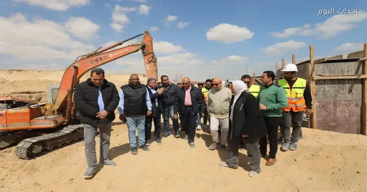 نائب وزيرة الإسكان يزور مشروعات الصرف الصحي في المنيا ضمن مبادرة حياة كريمة