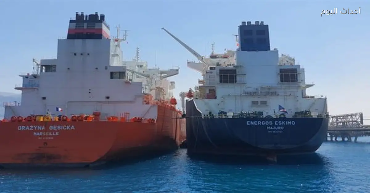 ناقلات النفط تبدأ العبور إلى مضيق هرمز ببطء