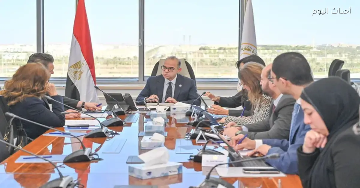 وزير الاستثمار يناقش مع البنك الأوروبي تعزيز الشراكة في تطوير القدرات وصناديق الاستثمار