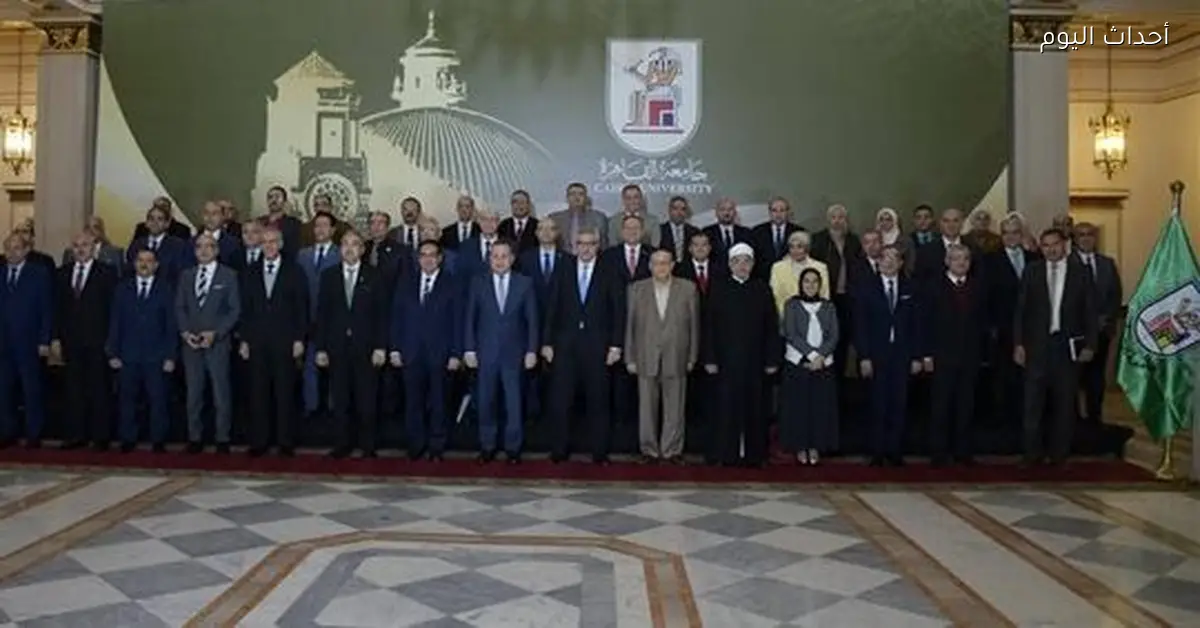 وزير التعليم العالي يطالب بسرعة تنفيذ الميكنة والتحول الرقمي في الجامعات