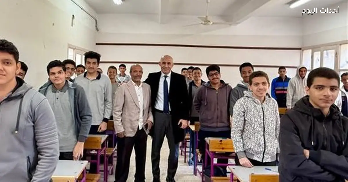 وزير التعليم يزور مدارس قنا فجأة لمتابعة سير الدراسة في رمضان