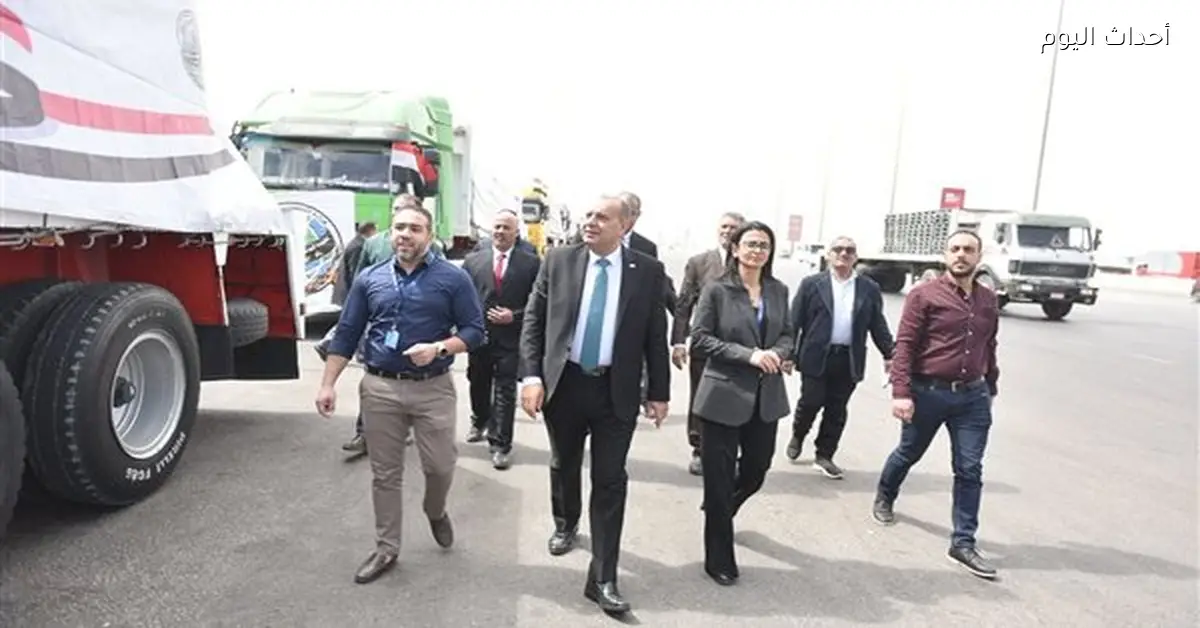 وزير التموين يطلق القافلة 16 لدعم فلسطين في غزة