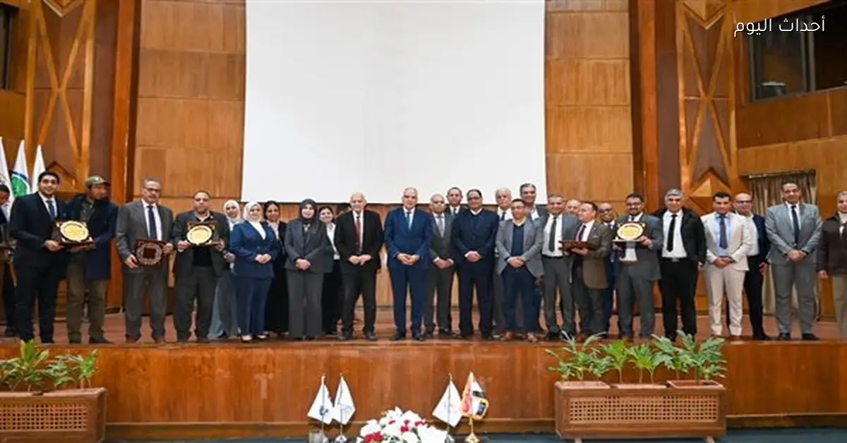 وزير الري يقيّم تدريب شباب المهندسين ويعتبرهم قادة المستقبل