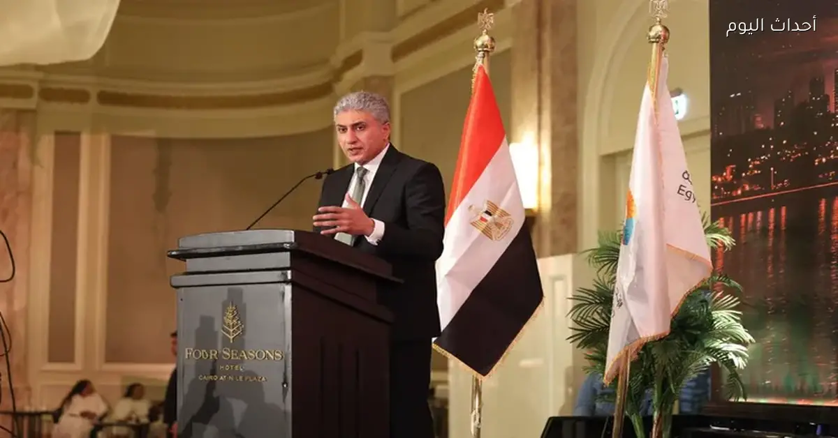 وزير السياحة يؤكد تحسن المؤشرات ويشدد على سرعة تنشيط الحركة السياحية