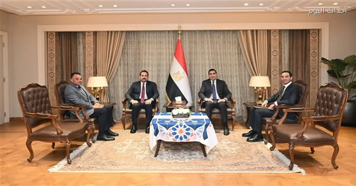 وزير الشباب والرياضة يجتمع مع مدير جهاز مستقبل مصر للتنمية المستدامة