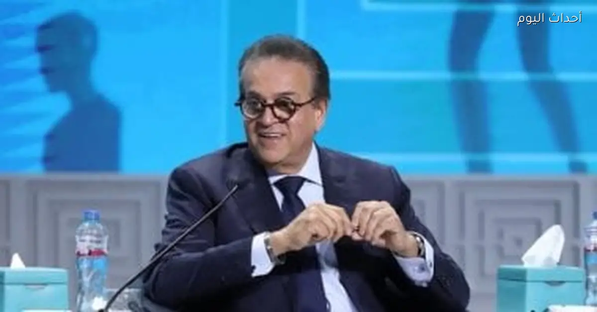 وزير الصحة يتفقد مشروعات 14 مستشفى و 13 وحدة صحية بالمحافظات