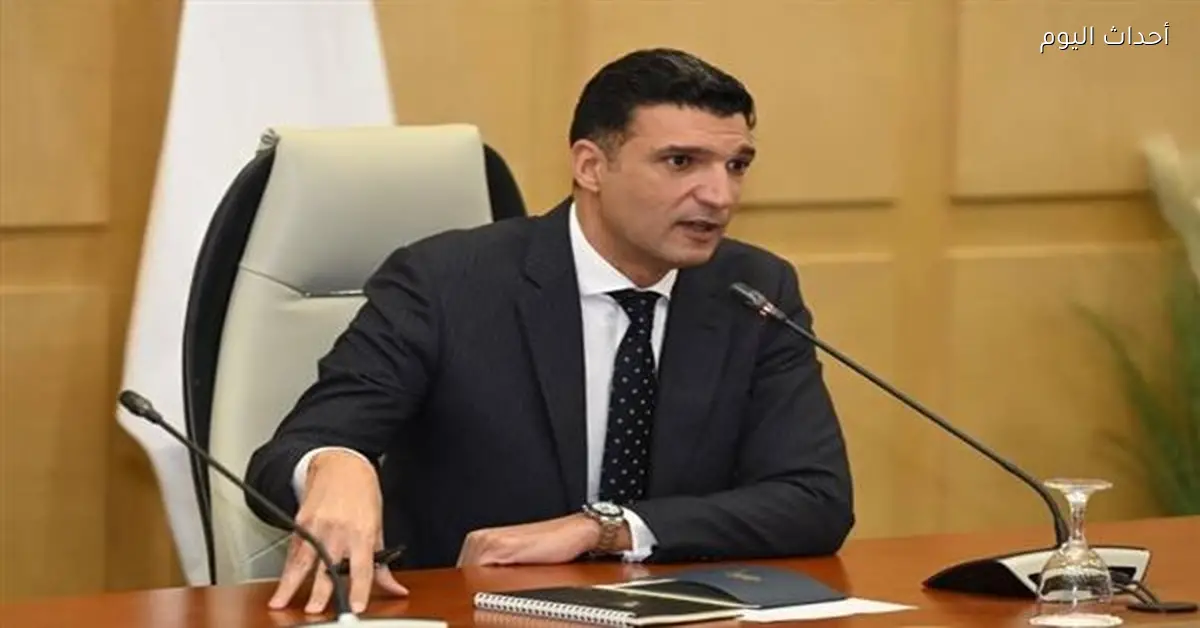 وزير الصناعة يدعو 100 شركة يابانية للاستثمار في البلاد