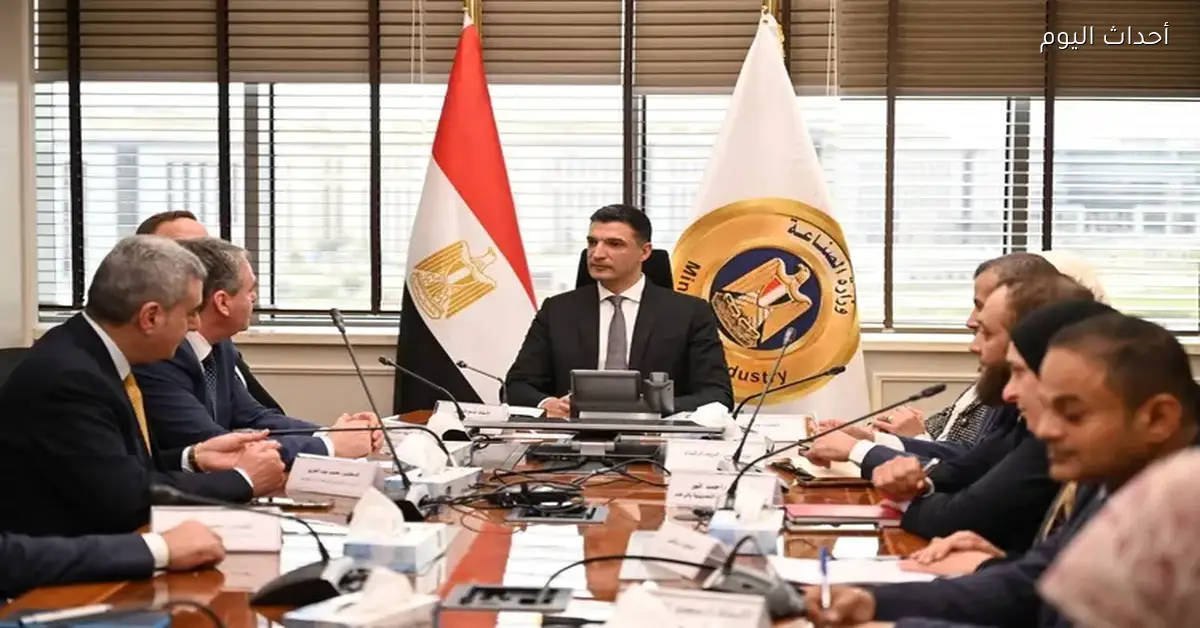 وزير الصناعة يناقش مع شركة دراسكيم إنشاء أول مصنع لإنتاج سيانيد الصوديوم في مصر باستثمارات 200 مليون دولار