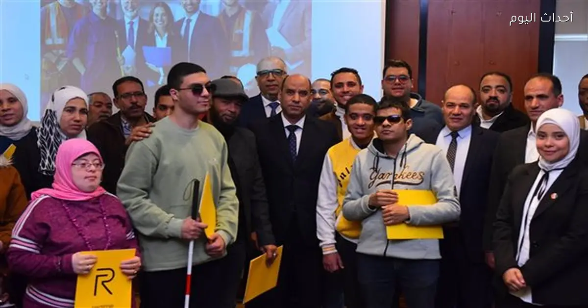 وزير العمل يؤكد على دمج ذوي الهمم في الشركات