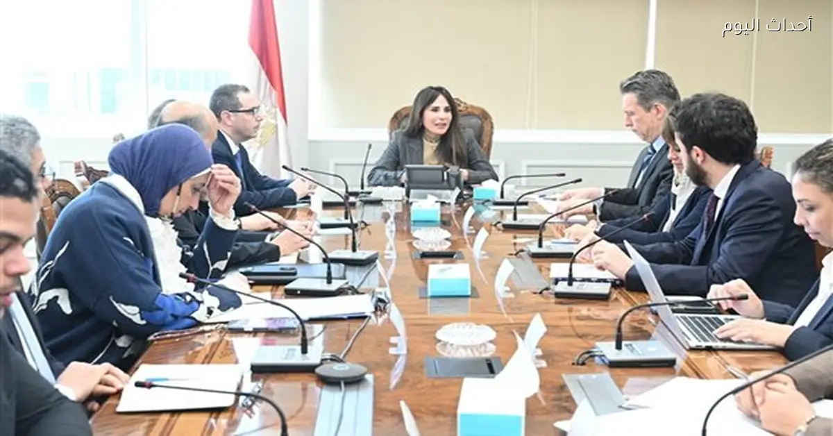 وزيرة الإسكان والبنك الأوروبي يناقشان تعزيز التعاون في البنية الأساسية