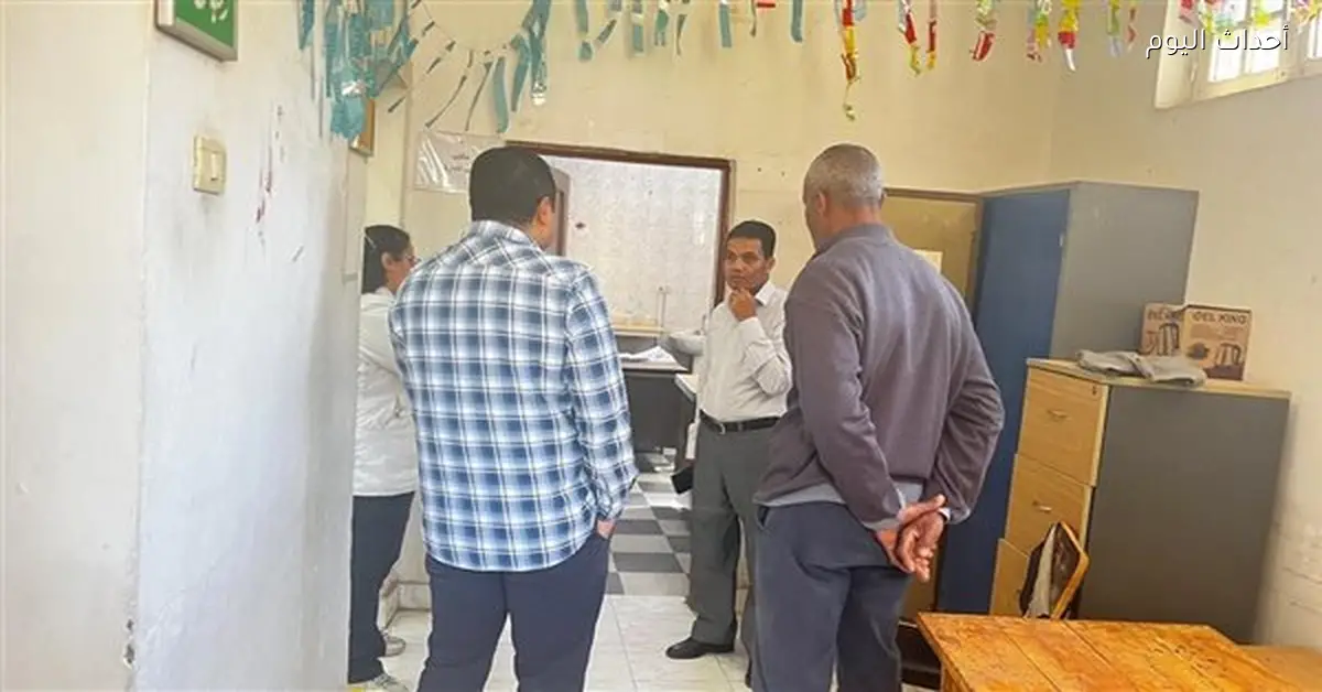 وكيل صحة الأقصر يتفقد القافلة الطبية والوحدة القديمة بالكرنك