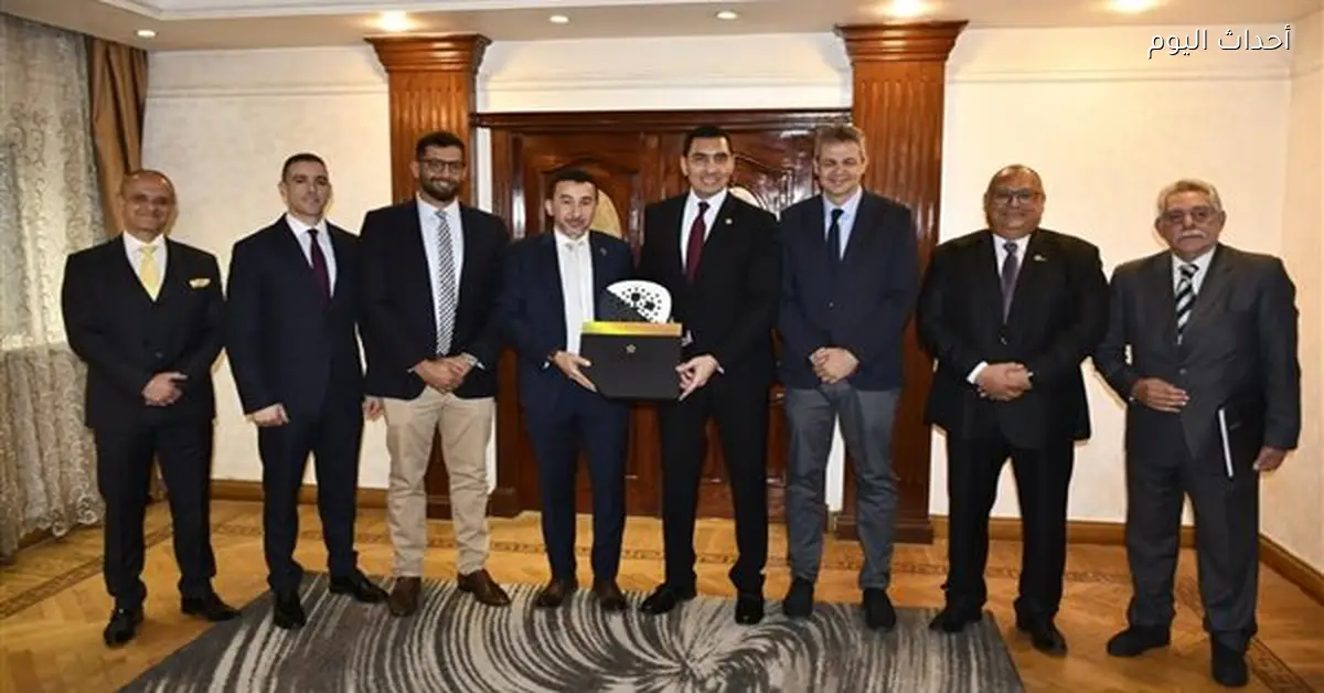 وزير الشباب والرياضة يستقبل مجلس إدارة اتحاد البادل