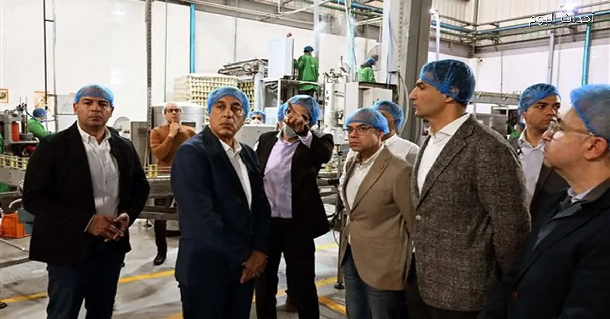 رئيس الوزراء يتفقد مصنع “فيردي فودز” بصادرات 95%