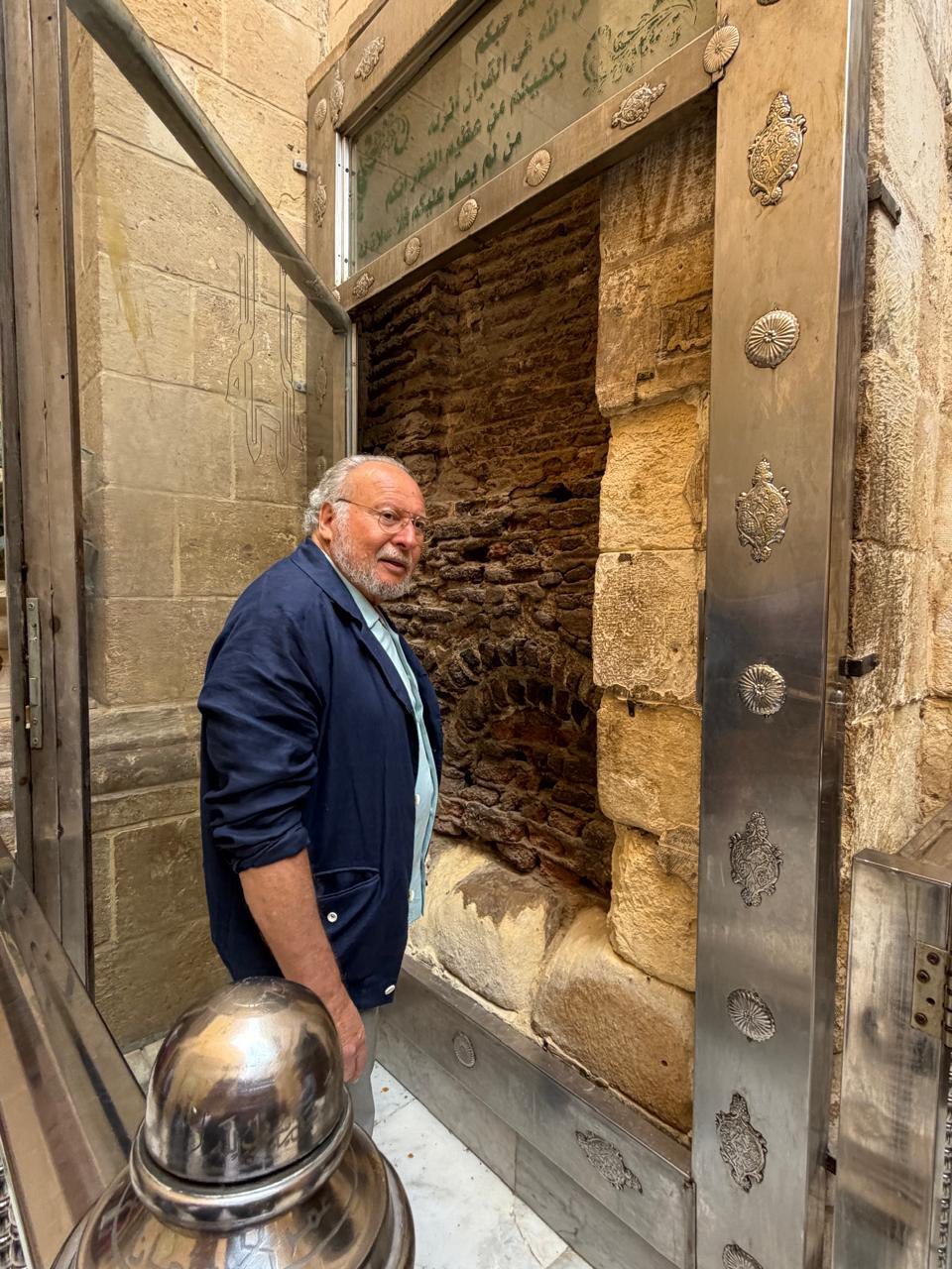 جانب من زيارة أحمد فؤاد الثاني لمسجد الحسين