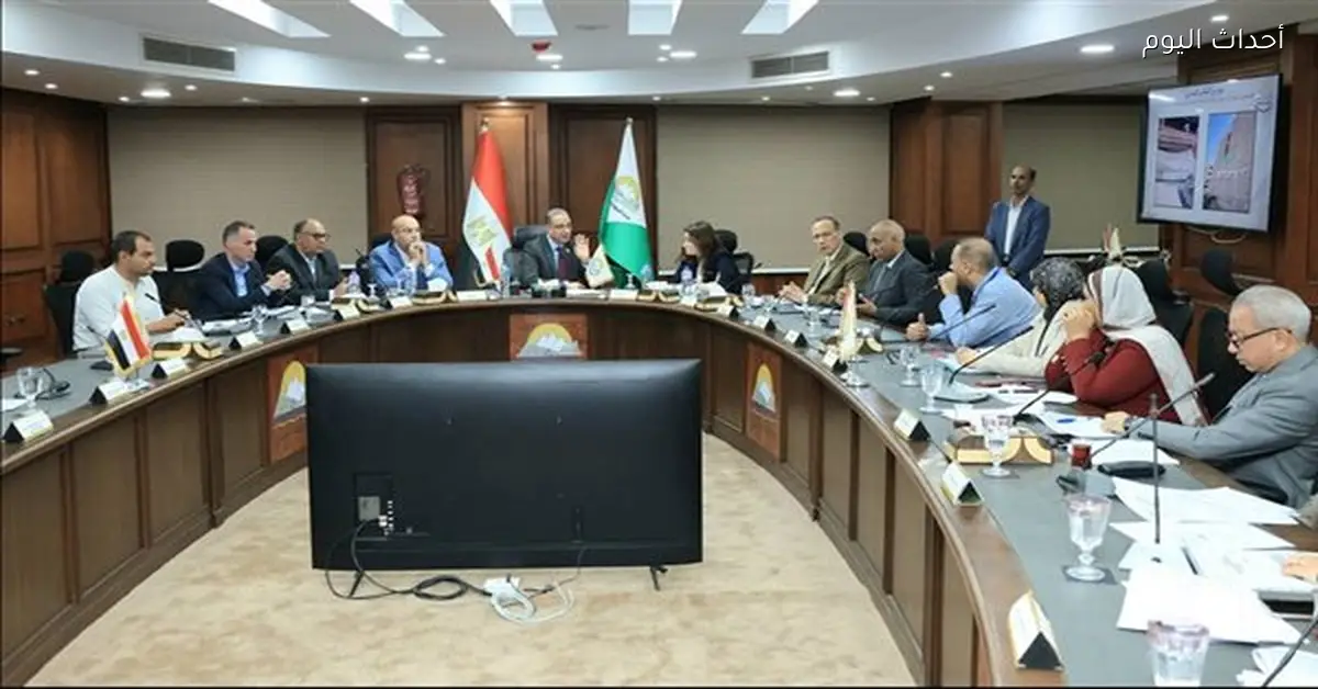 محافظ الجيزة يوجه بفحص شكاوى المواطنين بسرعة