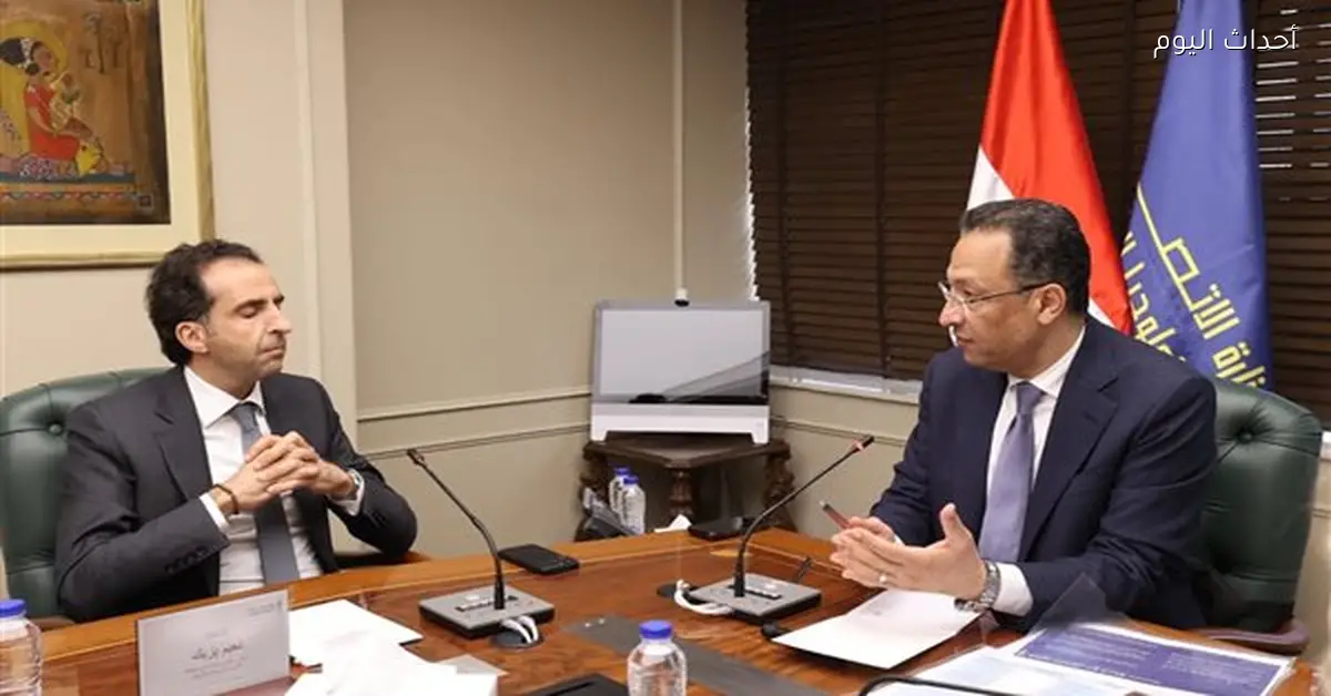 وزير الاتصالات يناقش مع Microsoft تطوير تطبيقات الذكاء الاصطناعي