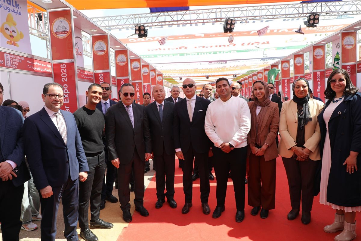 جانب من الافتتاح 