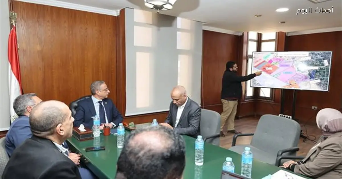 محافظ الجيزة يلتقي جهاز المنطقة الصناعية بأبو رواش