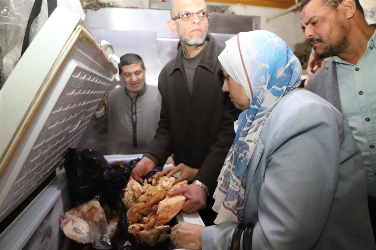 جانب من اللحوم المذبوحة خارج المجازر الرسمية