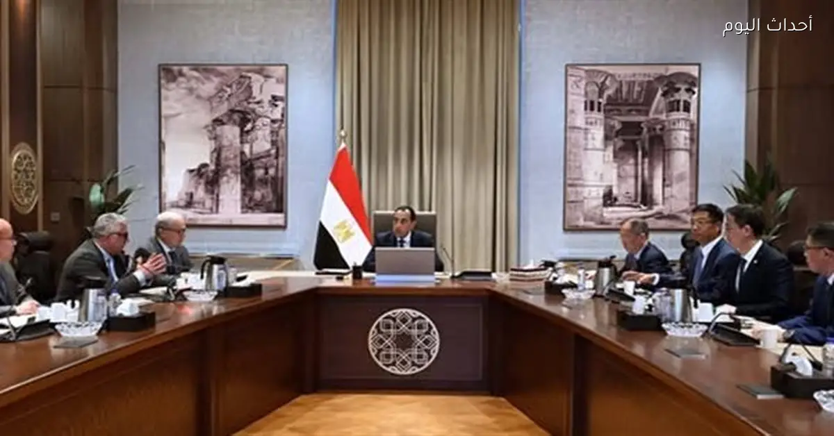 مدبولي يبحث إقامة مصنع ألومنيوم بـ 2 مليار دولار في شرق بورسعيد