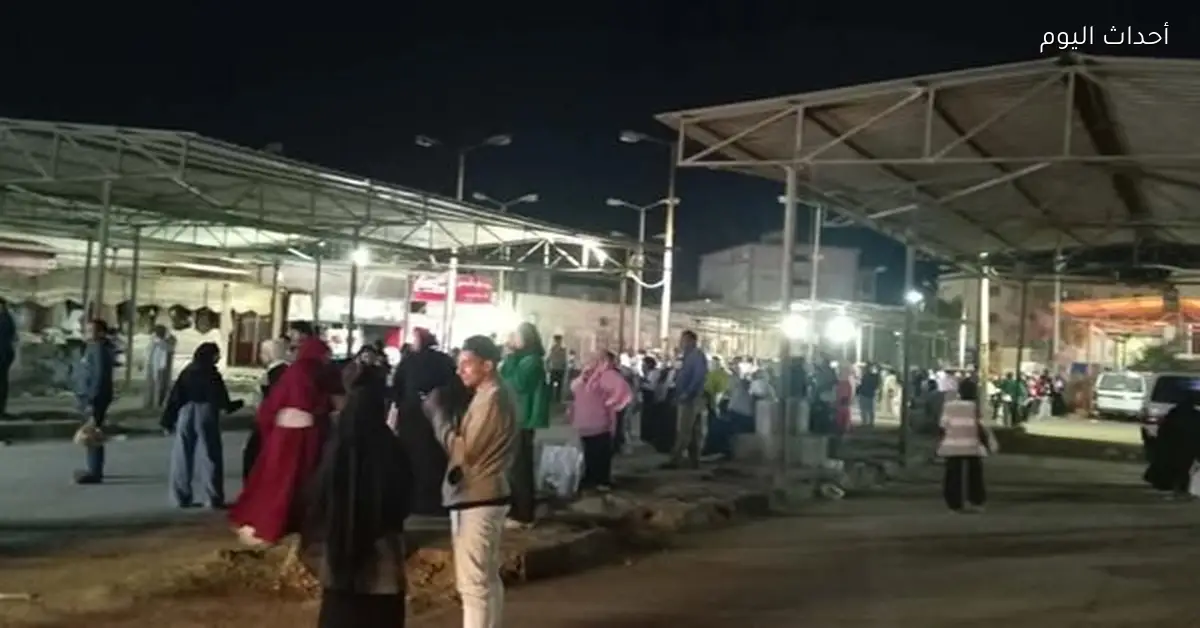 أزمة مواصلات خانقة في خط الأنصاري بالجناين بالسويس