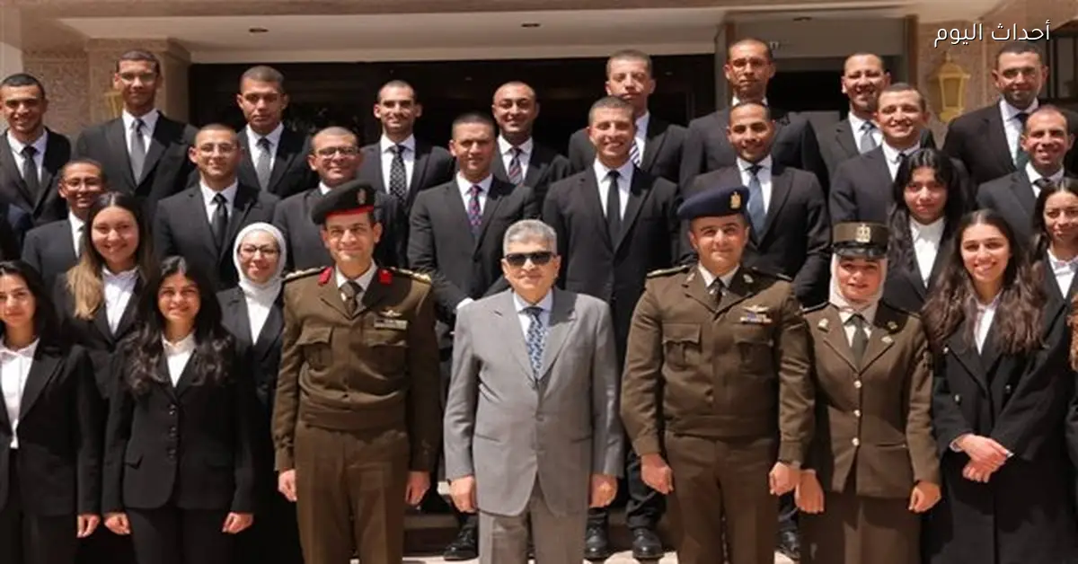 أسامة ربيع يستقبل الملحقين الدبلوماسيين لعرض إنجازات قناة السويس