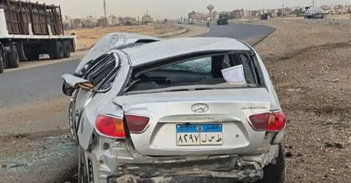 إصابة شخصين بحادث انقلاب سيارة على طريق السويس القاهرة