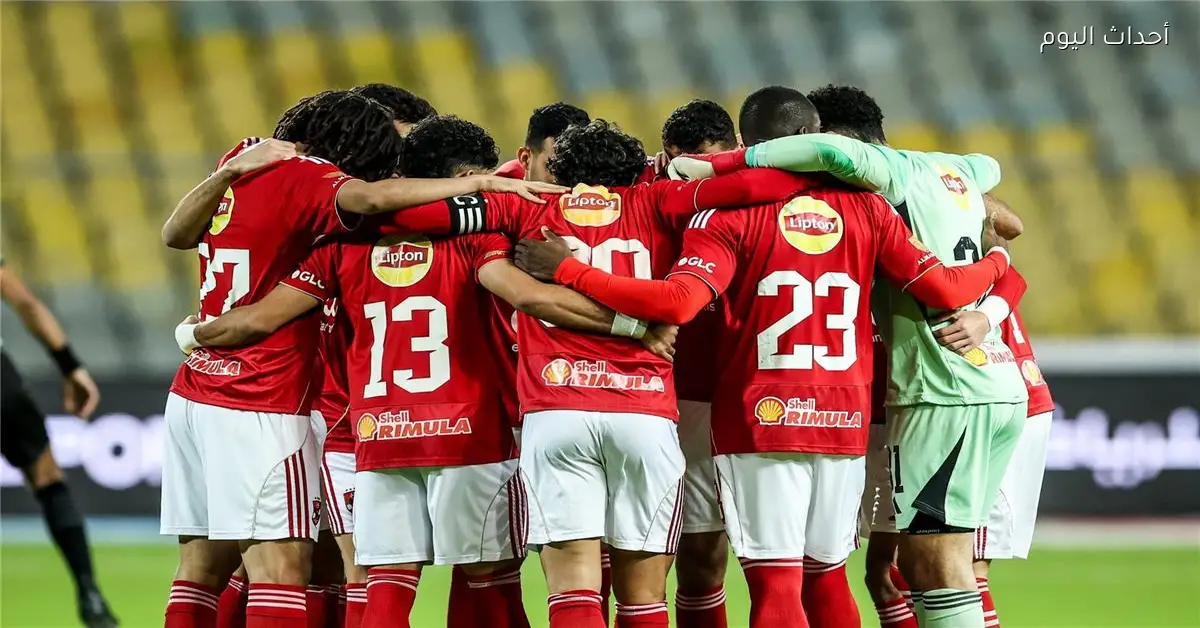 الأهلي يبحث عن استعادة توازنه أمام سموحة في الدوري المصري