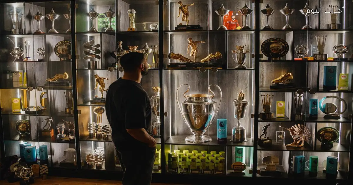 جالاس يتحدث عن تأثير مستقبل سلوت في ليفربول على خليفة محمد صلاح