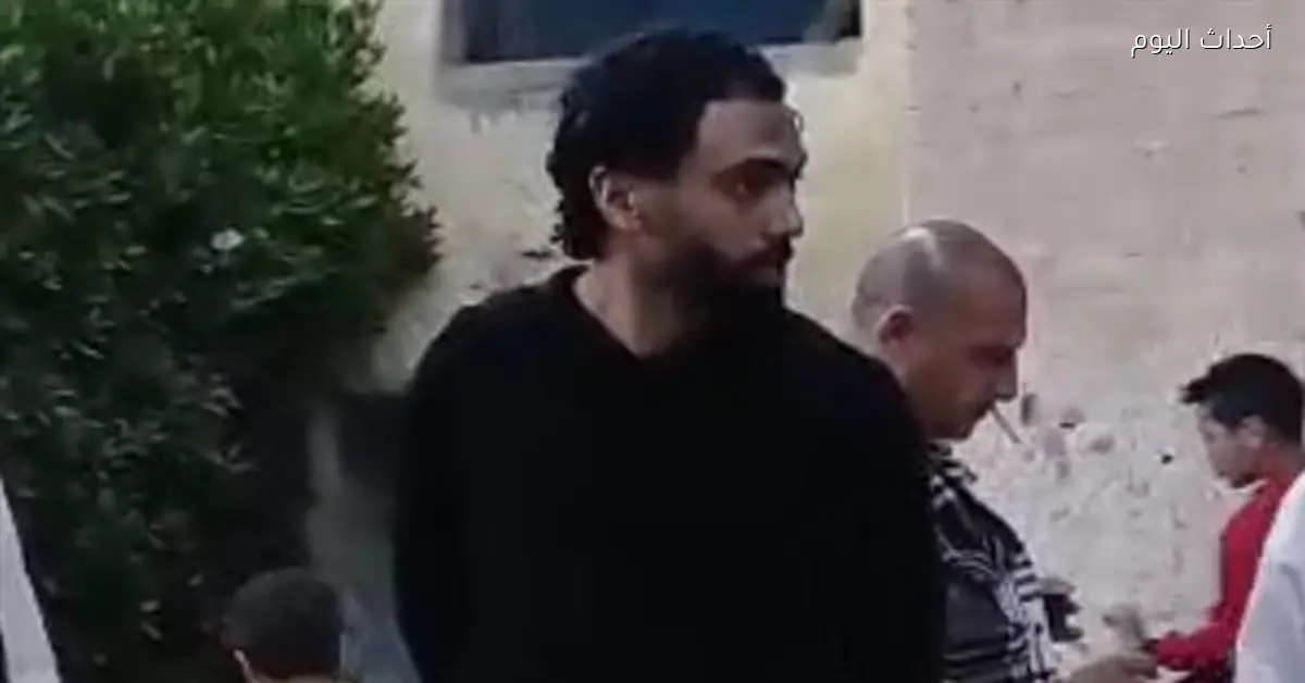 حسين الشحات يتلقى عزاء والد زوجته في مدينة السلام بحضور نجوم الأهلي