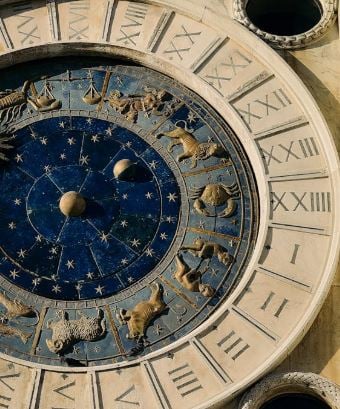 توقعات الفلك 4