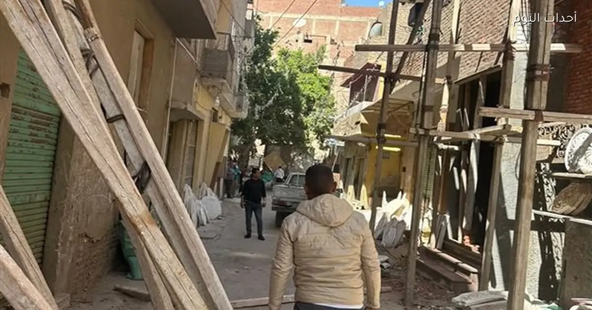 حي الأربعين يتصدى لمخالفات البناء والنباشين في شارع السويس