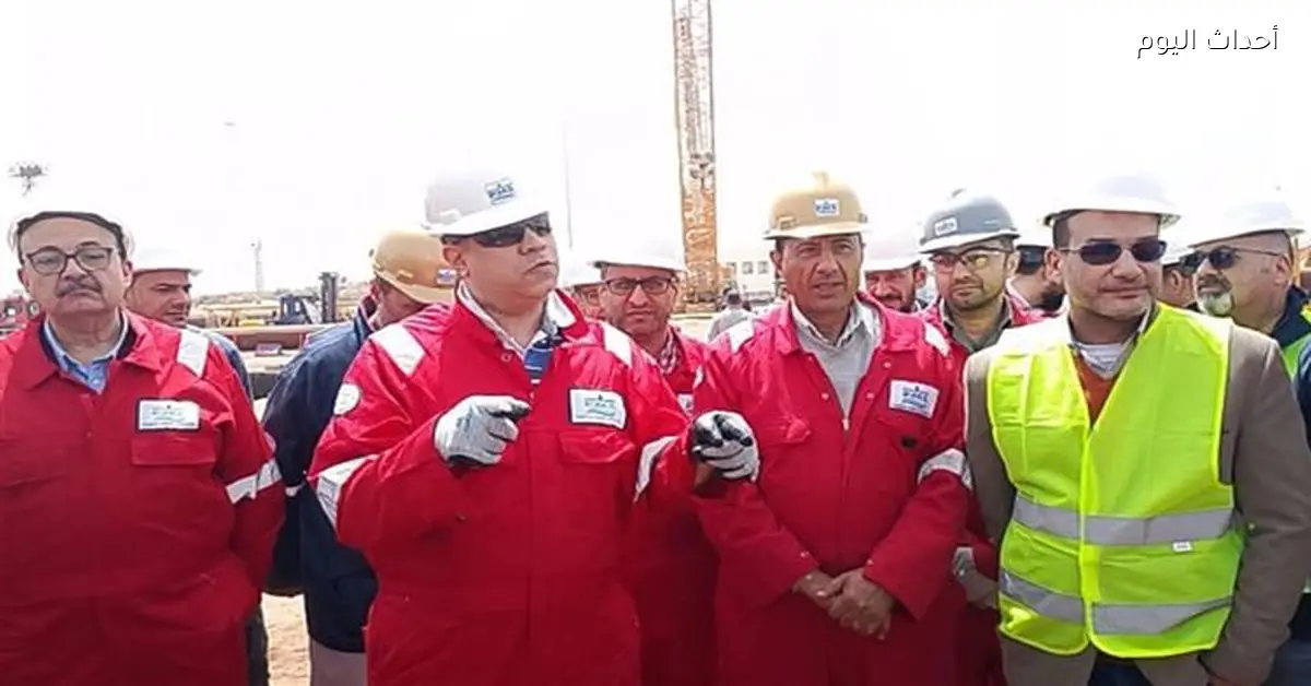رئيس خدمات البترول البحرية يتفقد ورش التصنيع ويشدد على السلامة