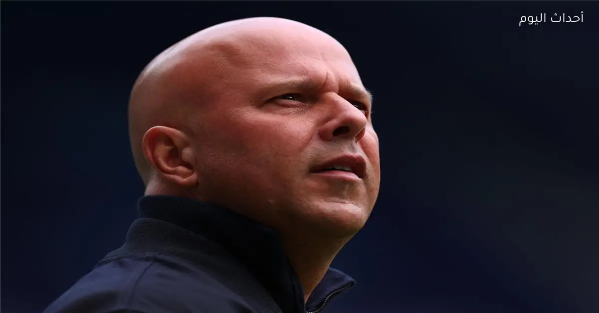 سلوت في خطر الإقالة بعد تصرفات جماهير ليفربول أمام مانشستر سيتي