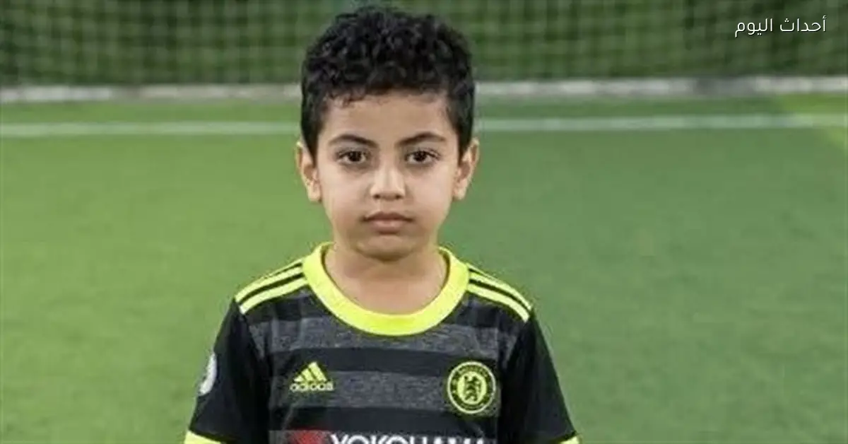 طفل يتعرض للدهس أثناء هروبه من كلاب ضالة بالسويس